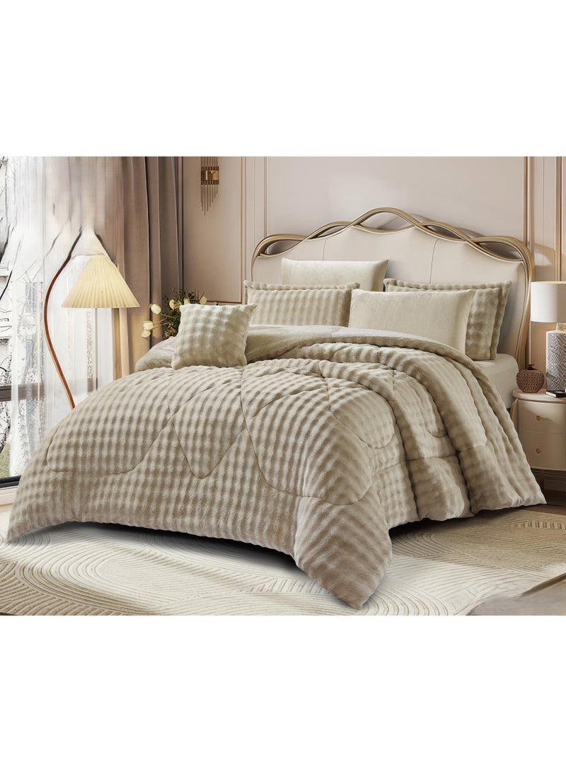 MingLi Luxurious winter velvetComforter Set set with an elegant design and warm, comfortable fabric. 6 pieces: 1 comforter (220*240cm), 1 double sheet (200*200cm), 2 pillowcases (80*50cm), 2 cushion covers (50*50cm). - Image 1